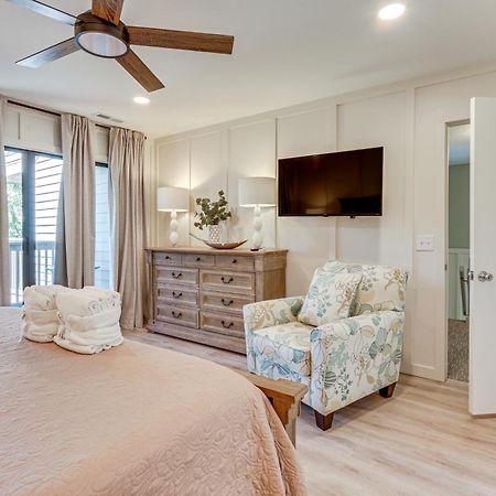 Modern Hilton Head Retreat Walk To Beach And Golf! Hilton Head Island Eksteriør bilde