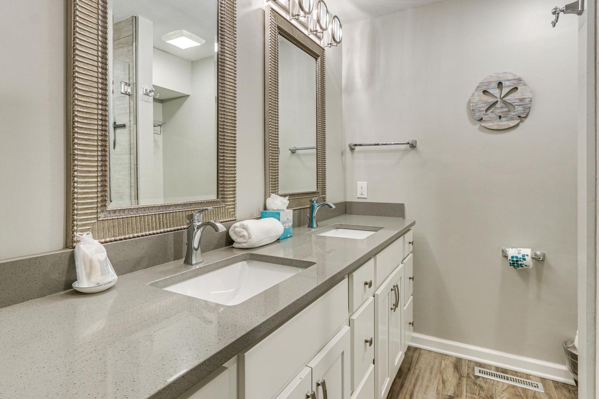 Modern Hilton Head Retreat Walk To Beach And Golf! Hilton Head Island Eksteriør bilde