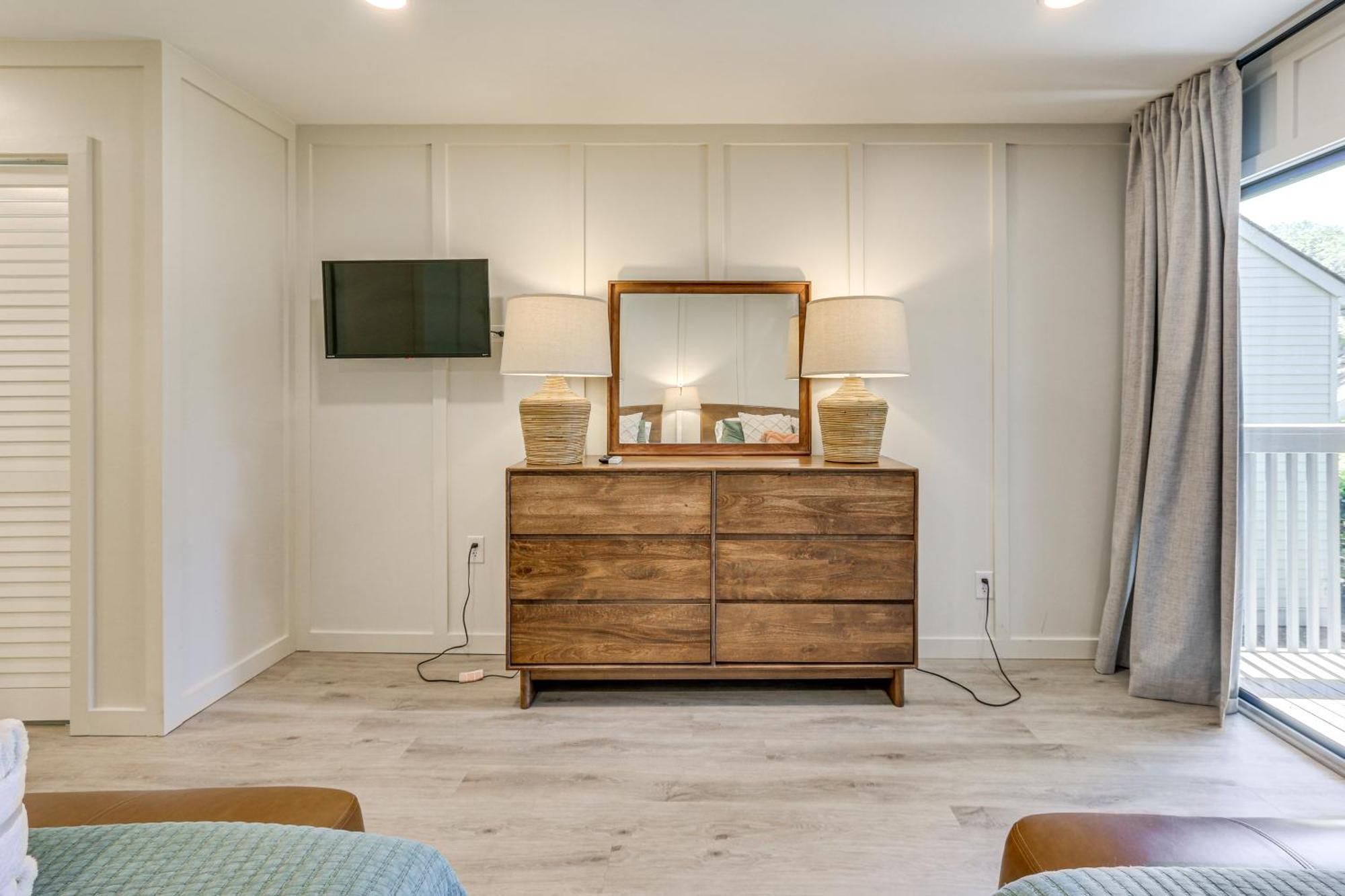 Modern Hilton Head Retreat Walk To Beach And Golf! Hilton Head Island Eksteriør bilde