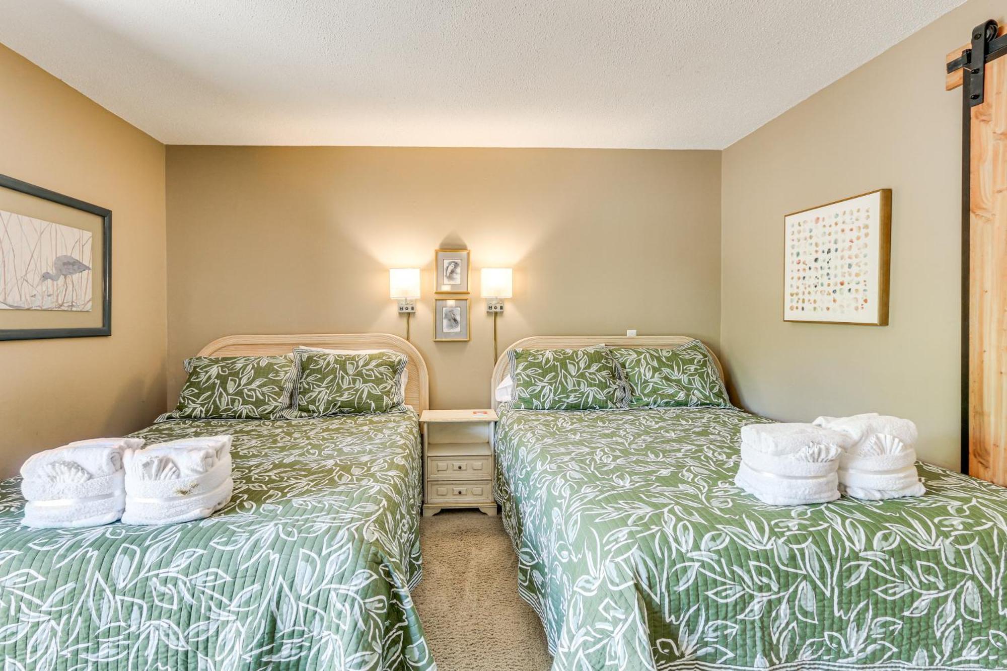 Modern Hilton Head Retreat Walk To Beach And Golf! Hilton Head Island Eksteriør bilde